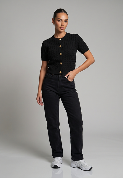 Knitted shirt with buttons