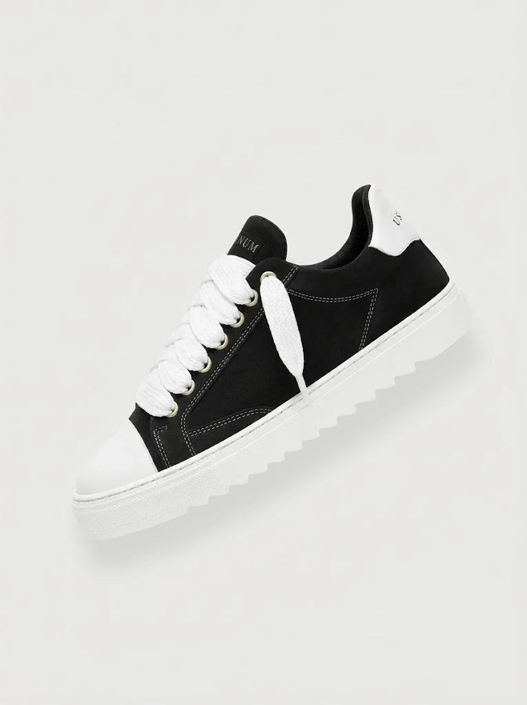 Contrast Low-Tops